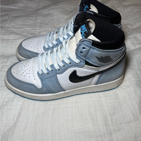 Nike Air Jordan 1 High School Size 6.5Y University Blue - Picture 3 of 5